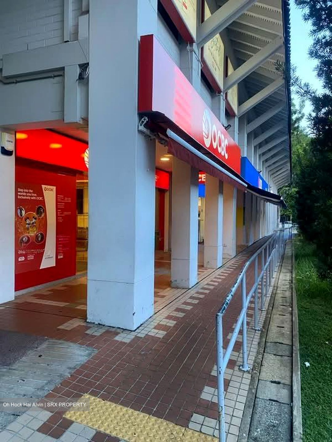 Bukit Batok Central (D23), Retail #567530771